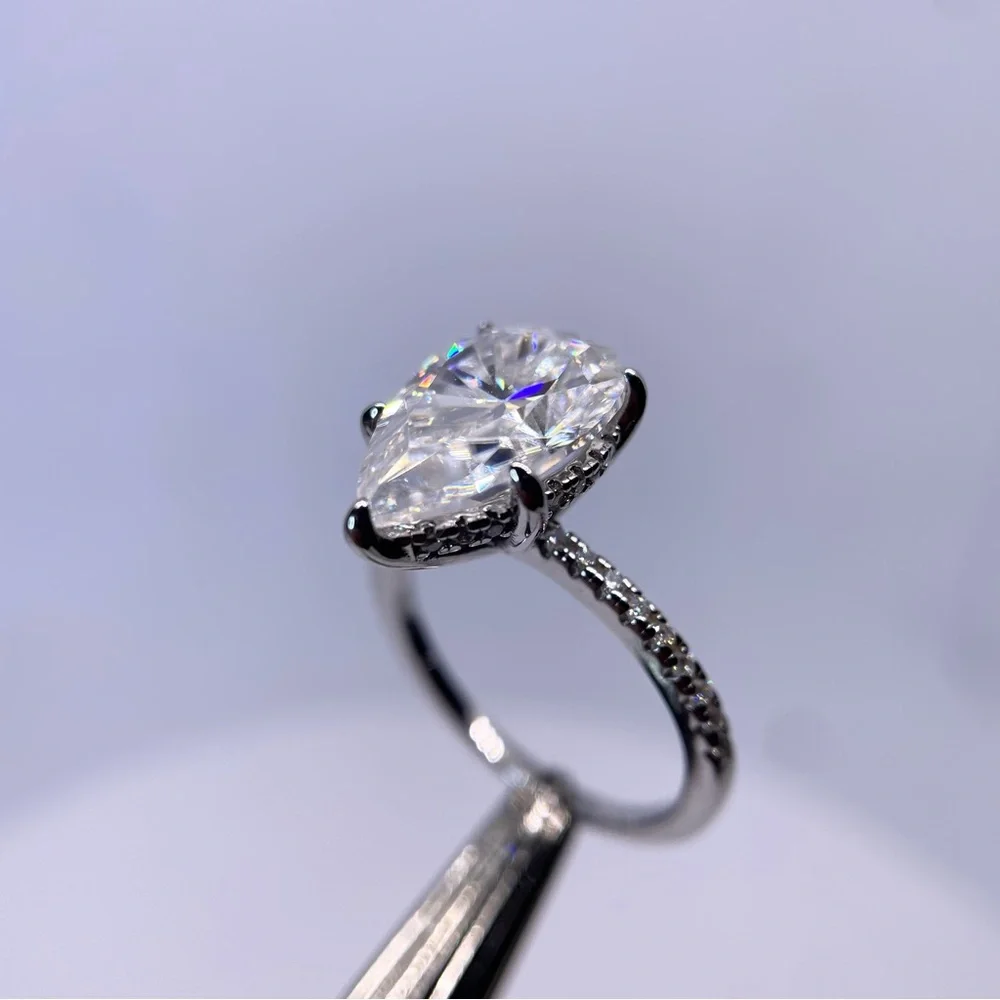 Genuine GRA Moissanite Pear-Shaped 5 ct Solitaire Ring in Silver. Sz 7